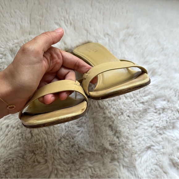 Gucci Strappy Sandals with Gold Logo Plaque Size 37.5C - Picture 12 of 15